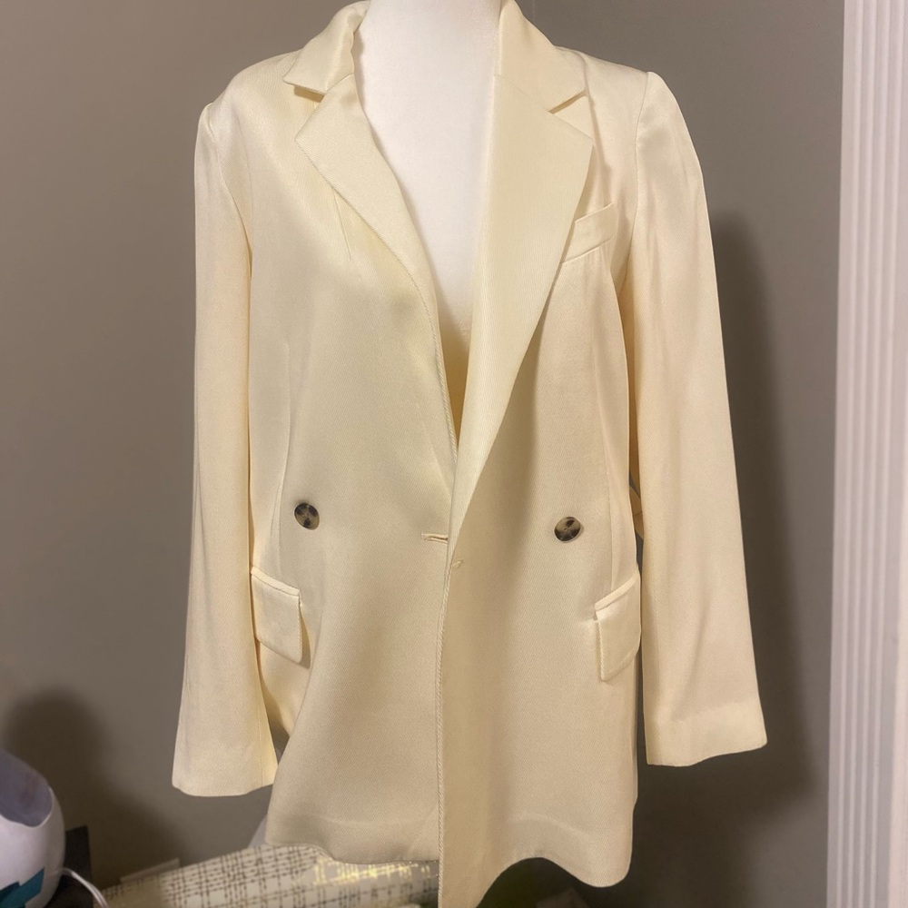 Blazer, like new condition 
Size: XS